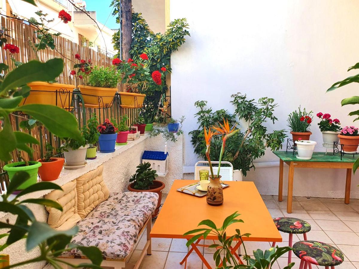 Casa Bonita, House With Private Entrance And Garden, Between Center And Sea Atenas Exterior foto